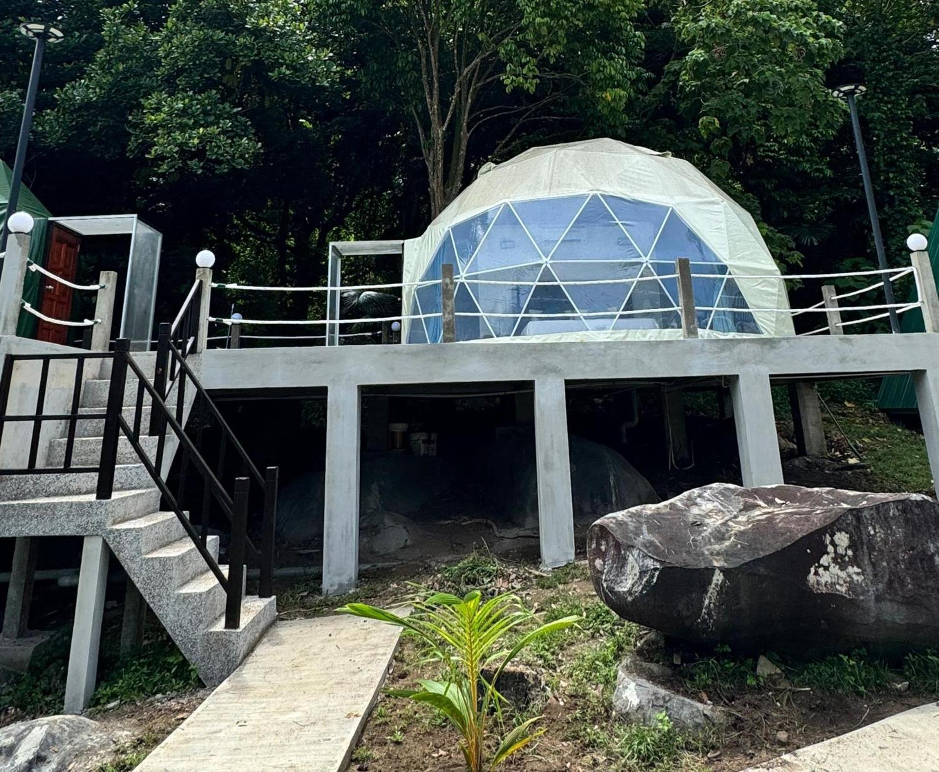 Dumba Bay Tioman Hotel Kampung Genting Ngoại thất bức ảnh