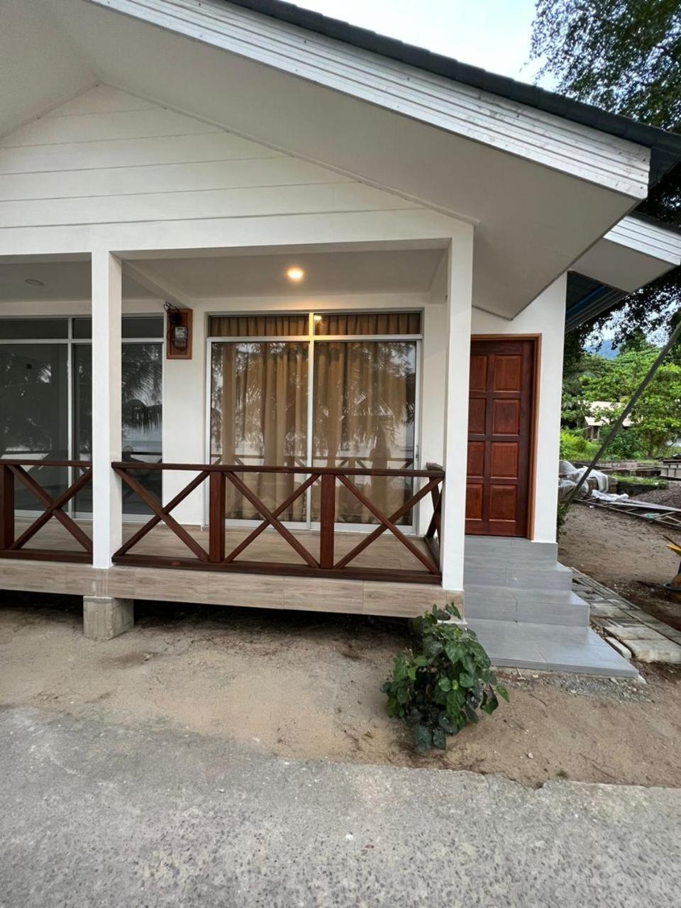 Dumba Bay Tioman Hotel Kampung Genting Ngoại thất bức ảnh
